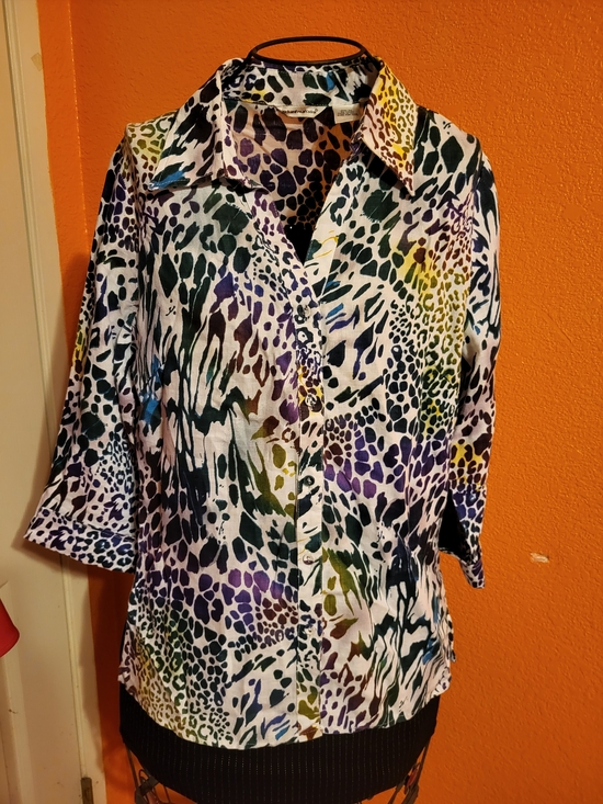 Richard Malcolm Tops - Richard Malcom Women’s Multicolor Animal-Print Button Front Shirt